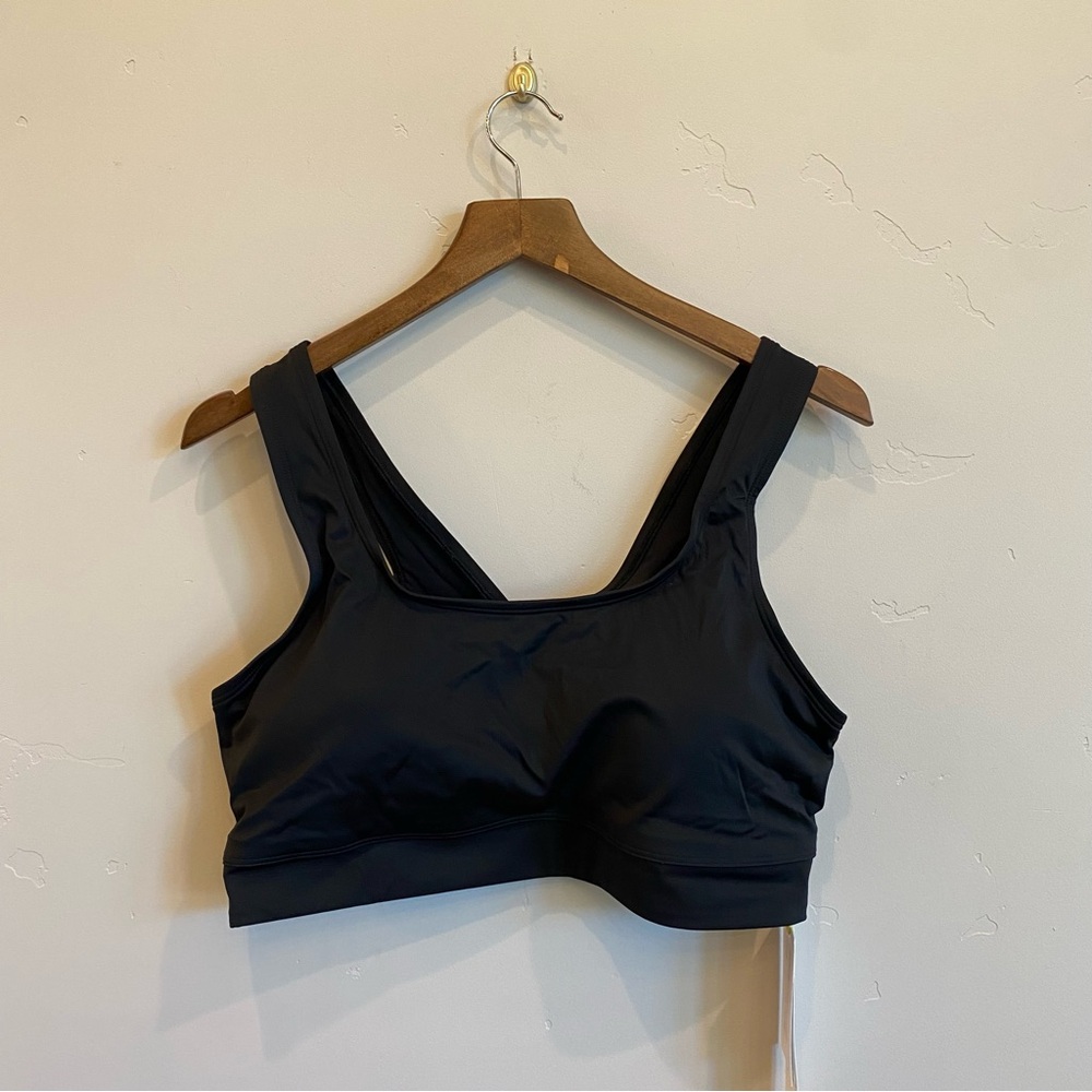 H&M Black Move Medium Support Removable Pads Sports Bra